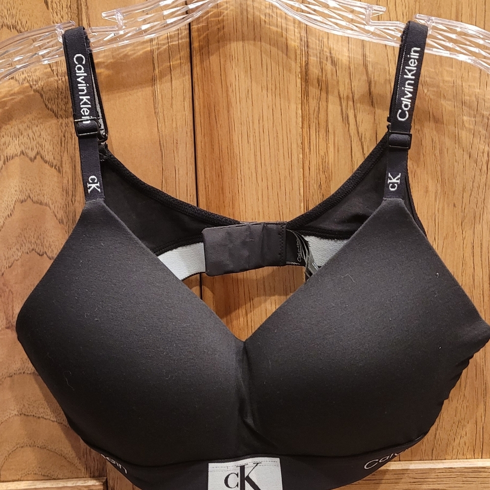 Calvin Klein black bra. XL